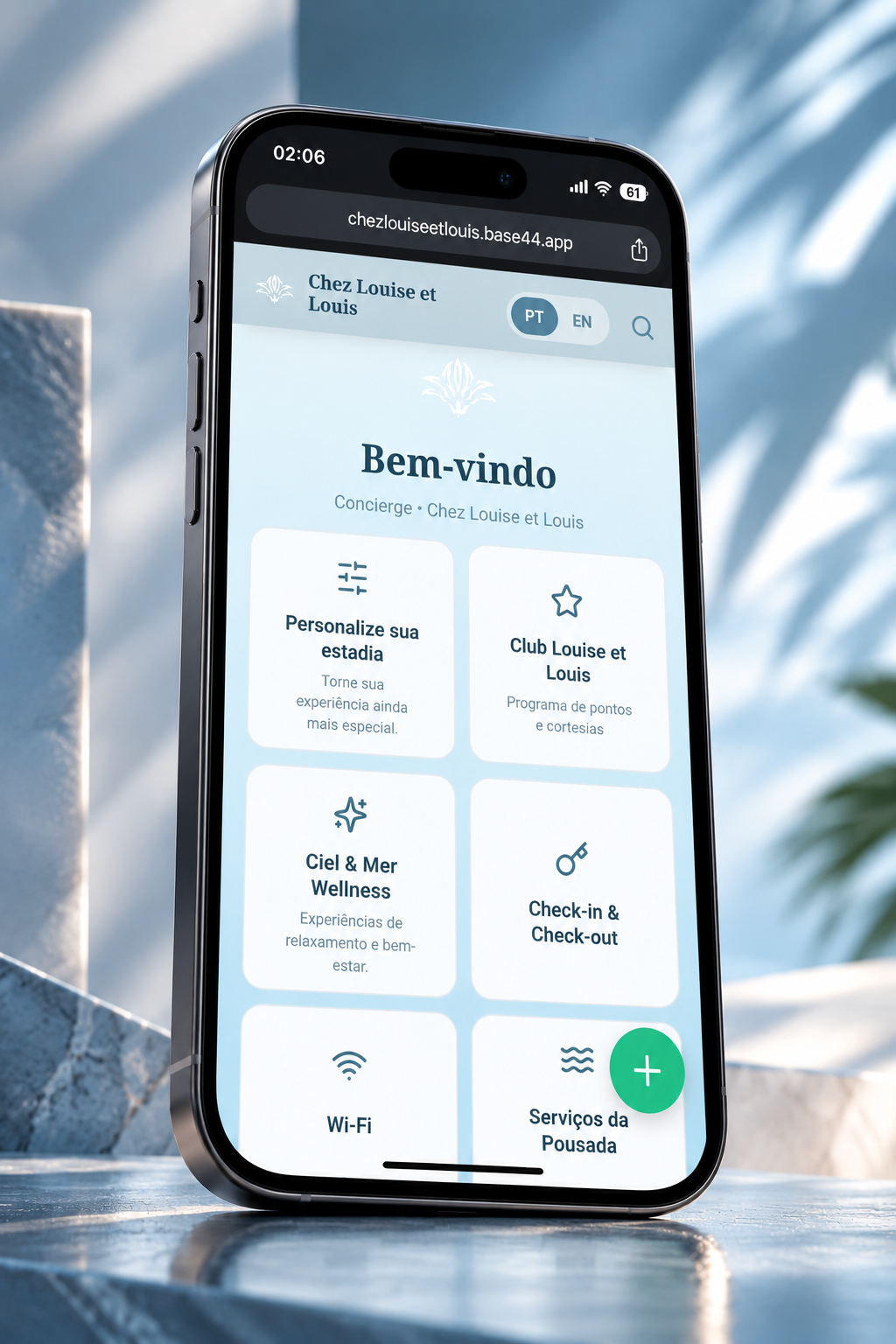 Web App Concierge Chez Louise et Louis em smartphone